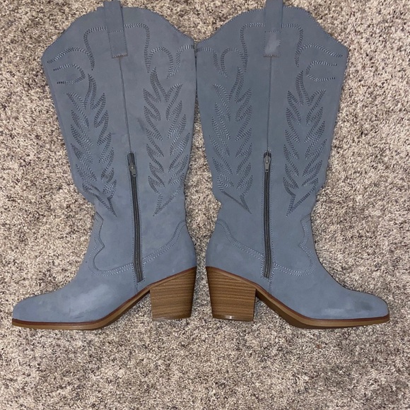 ARULA Blue Heeled Western Boots - Picture 5 of 6